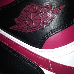 Air Jordan 1 'Noble Red'